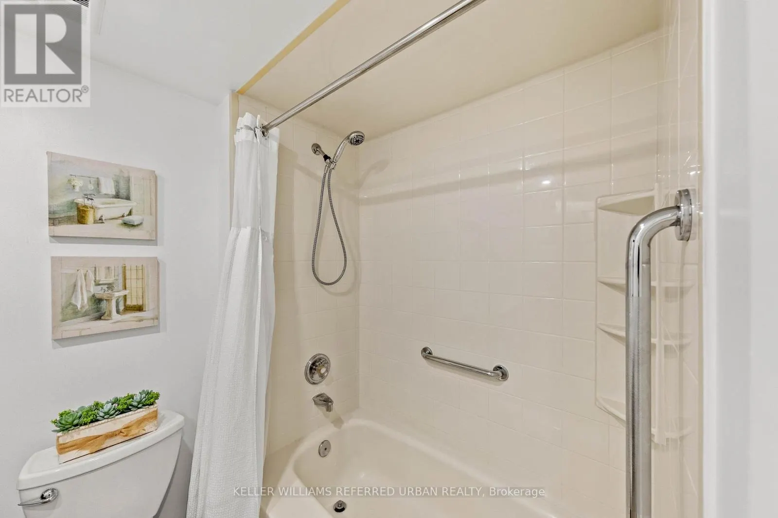 618 - 574 WELLINGTON STREET W