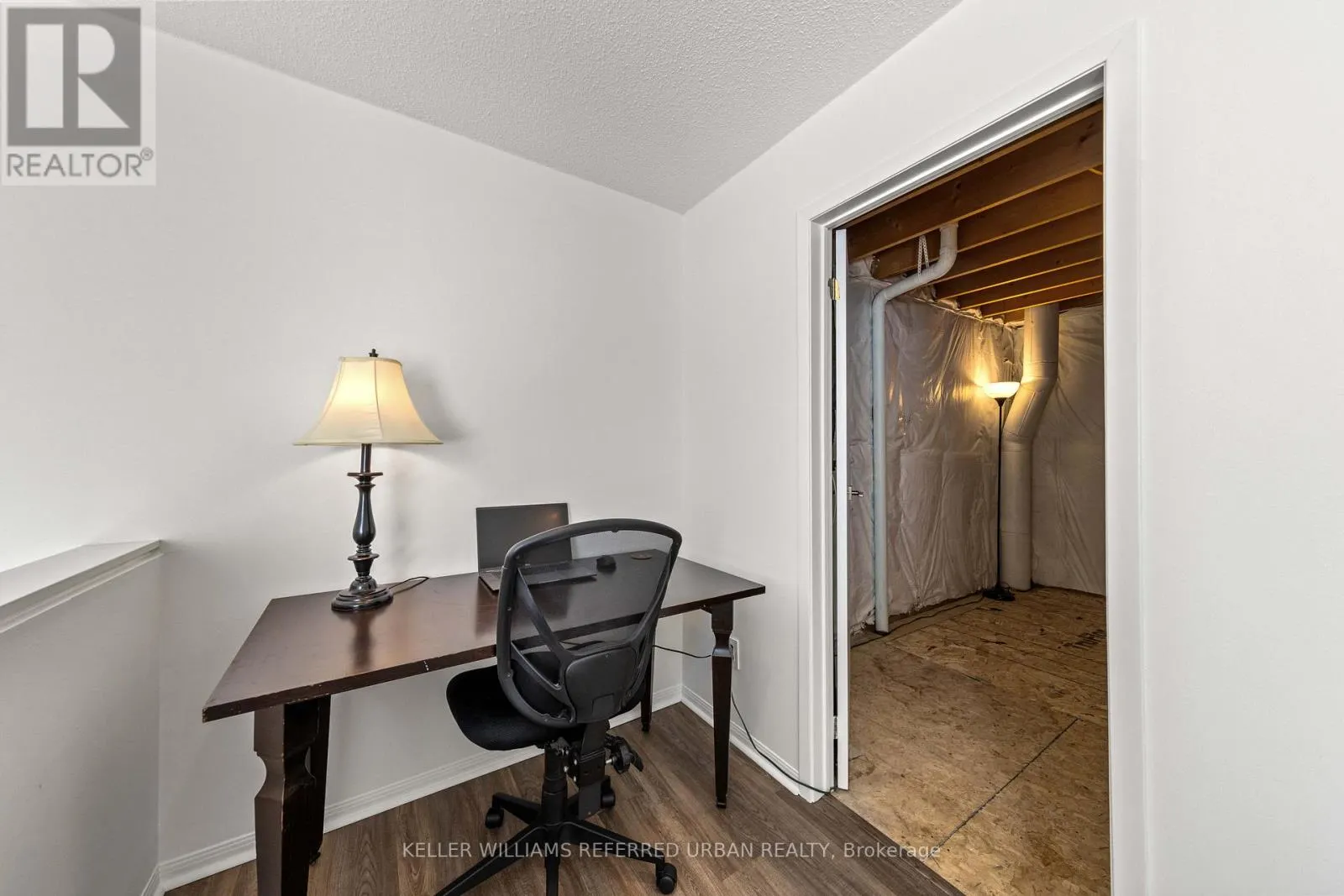 618 - 574 WELLINGTON STREET W