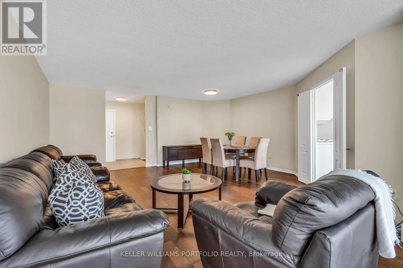 805 - 10 TICHESTER ROAD N