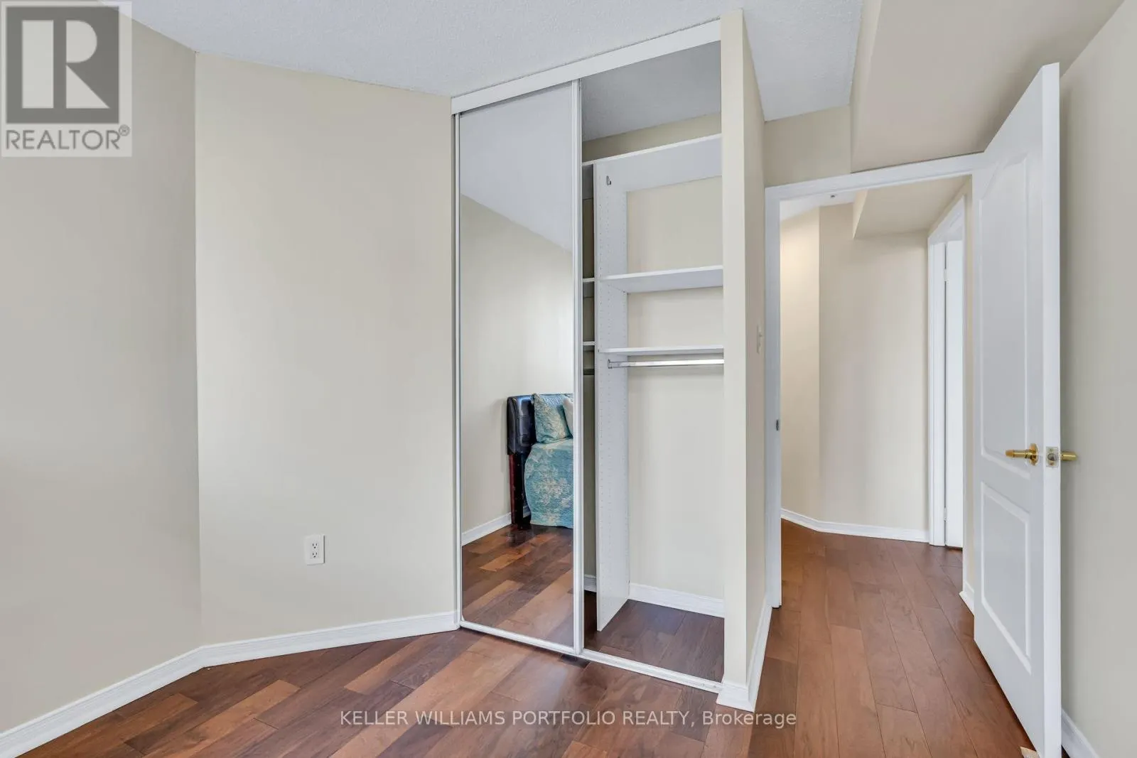805 - 10 TICHESTER ROAD N