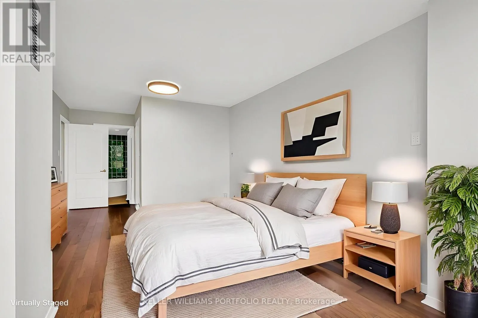 805 - 10 TICHESTER ROAD N
