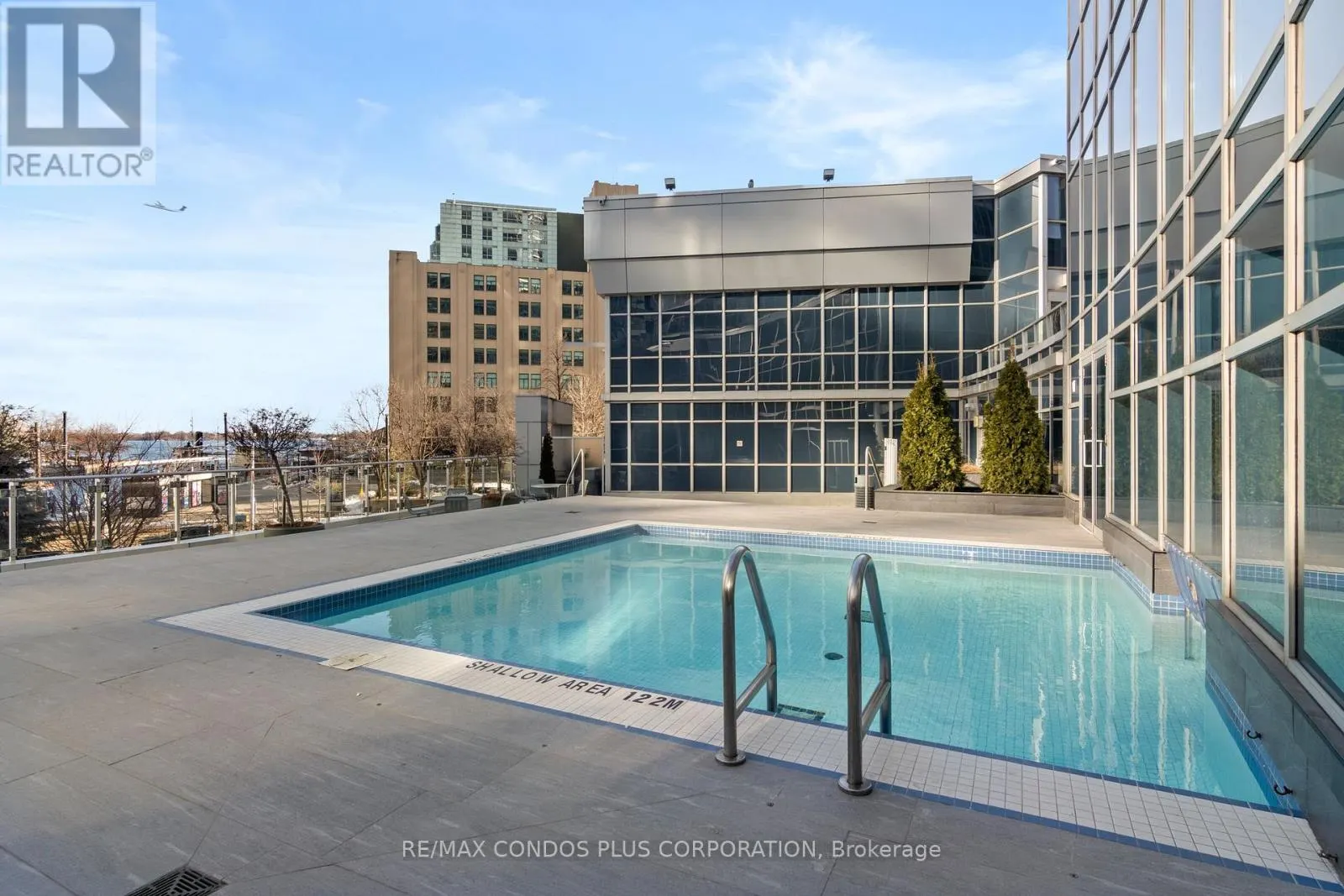 3206 - 208 QUEENS QUAY W