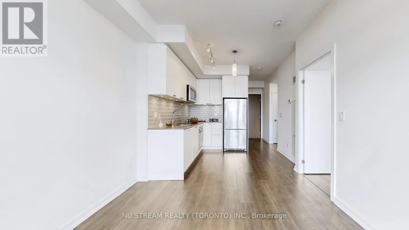 2708 - 56 FOREST MANOR ROAD