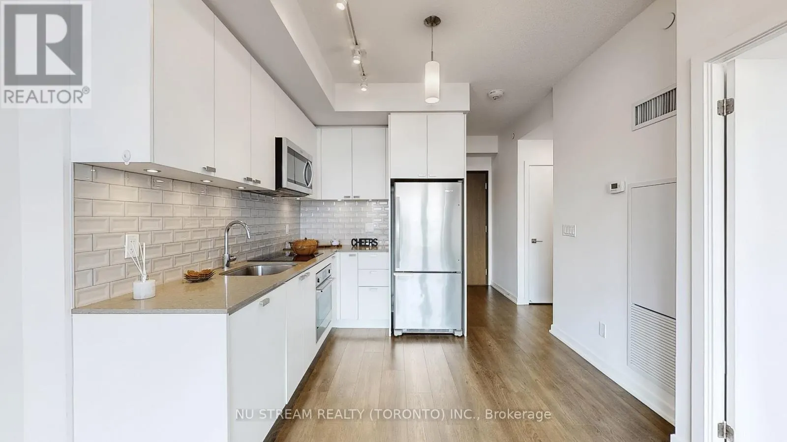 2708 - 56 FOREST MANOR ROAD