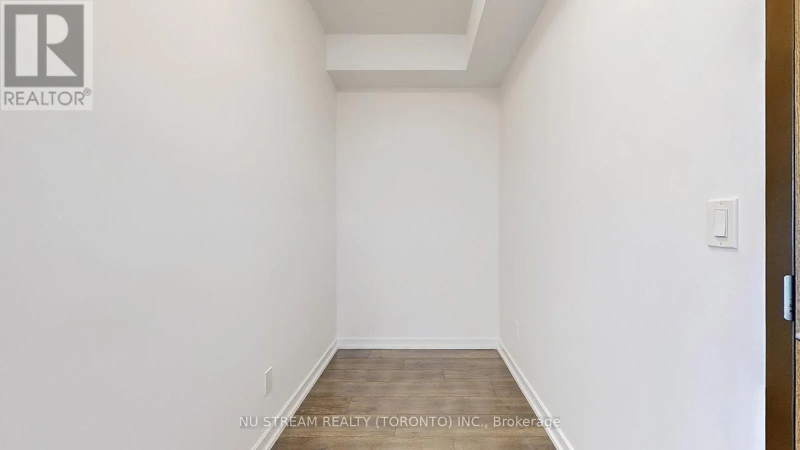 2708 - 56 FOREST MANOR ROAD