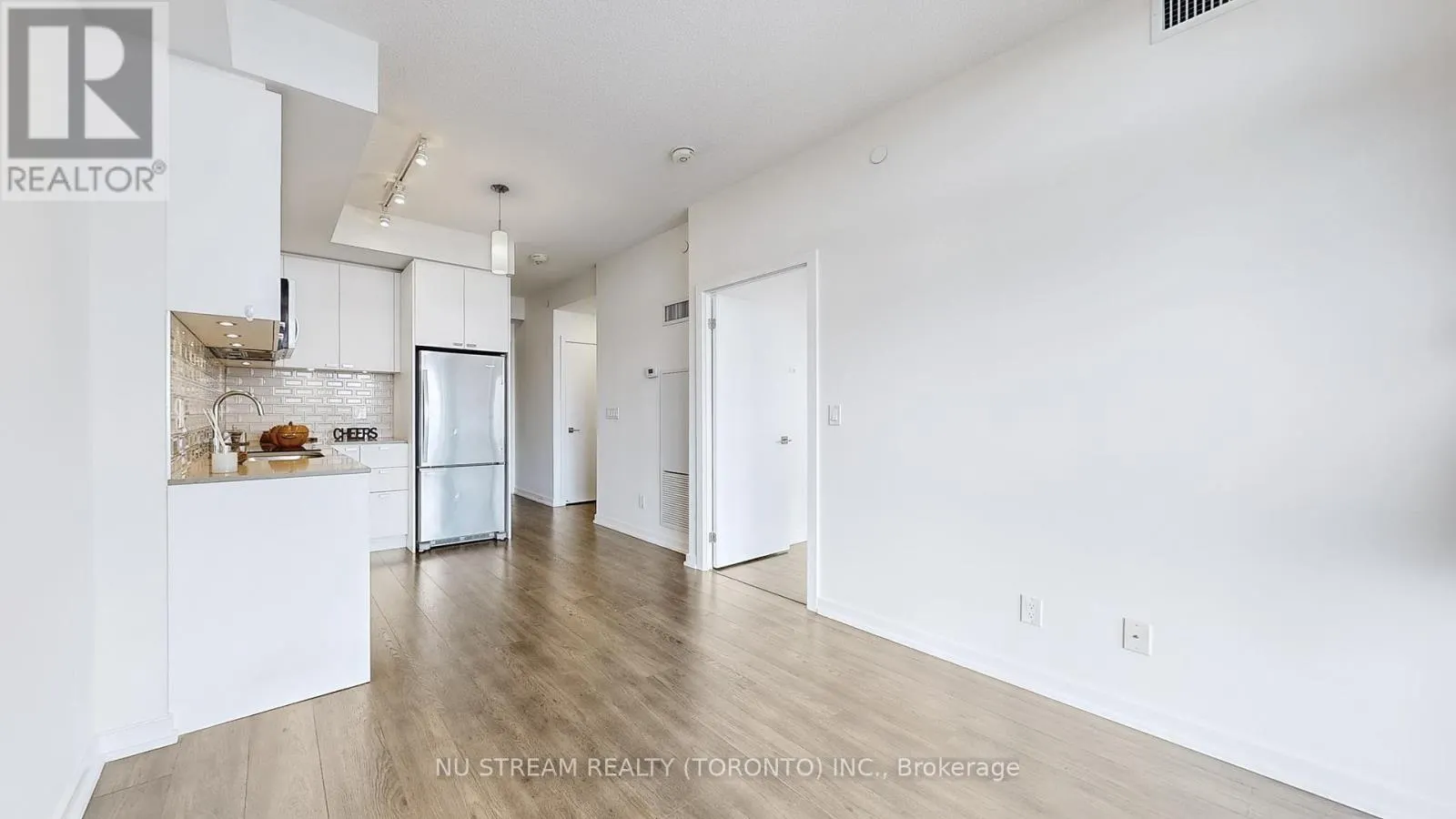 2708 - 56 FOREST MANOR ROAD