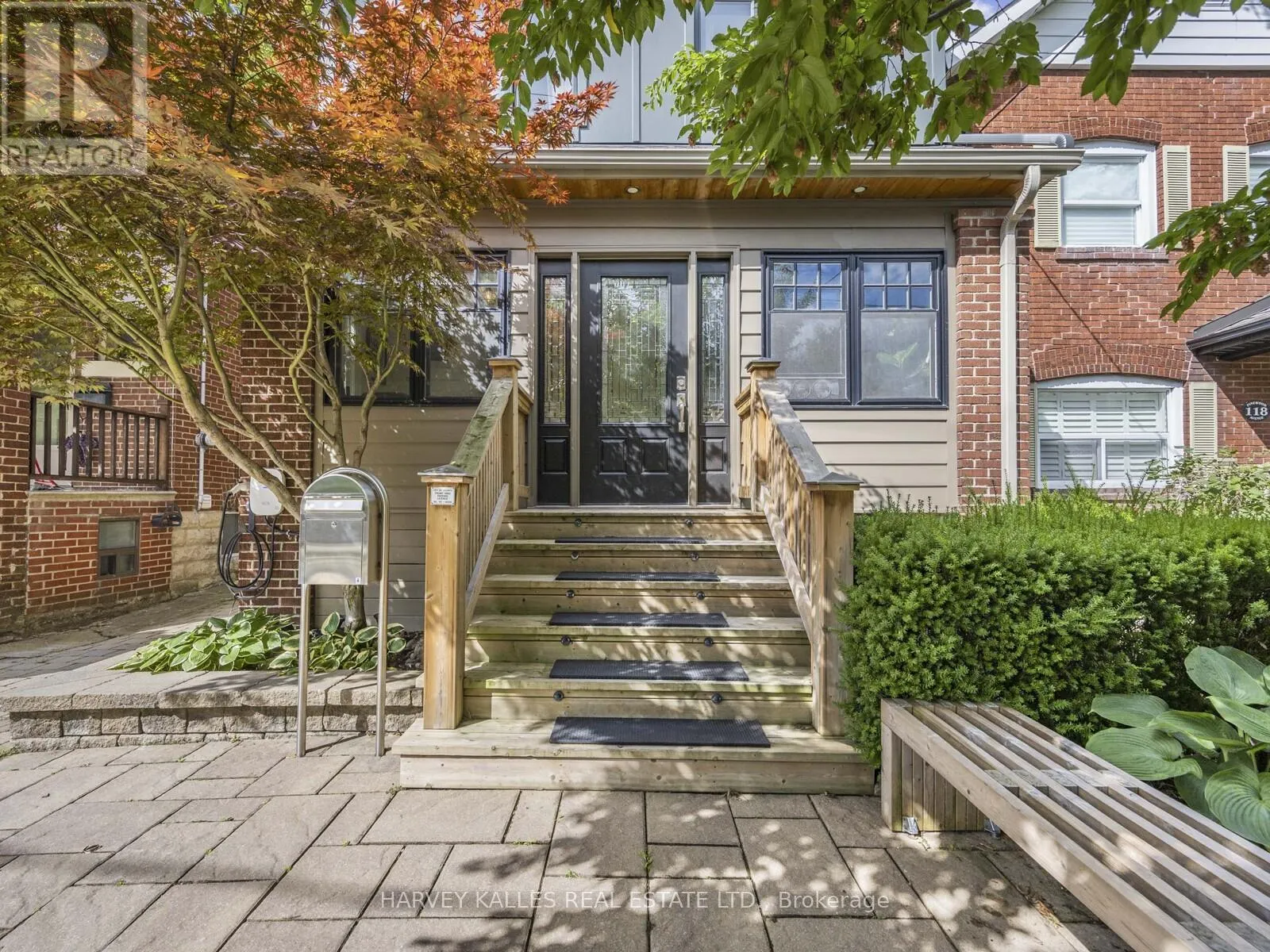 116 PINEWOOD AVENUE