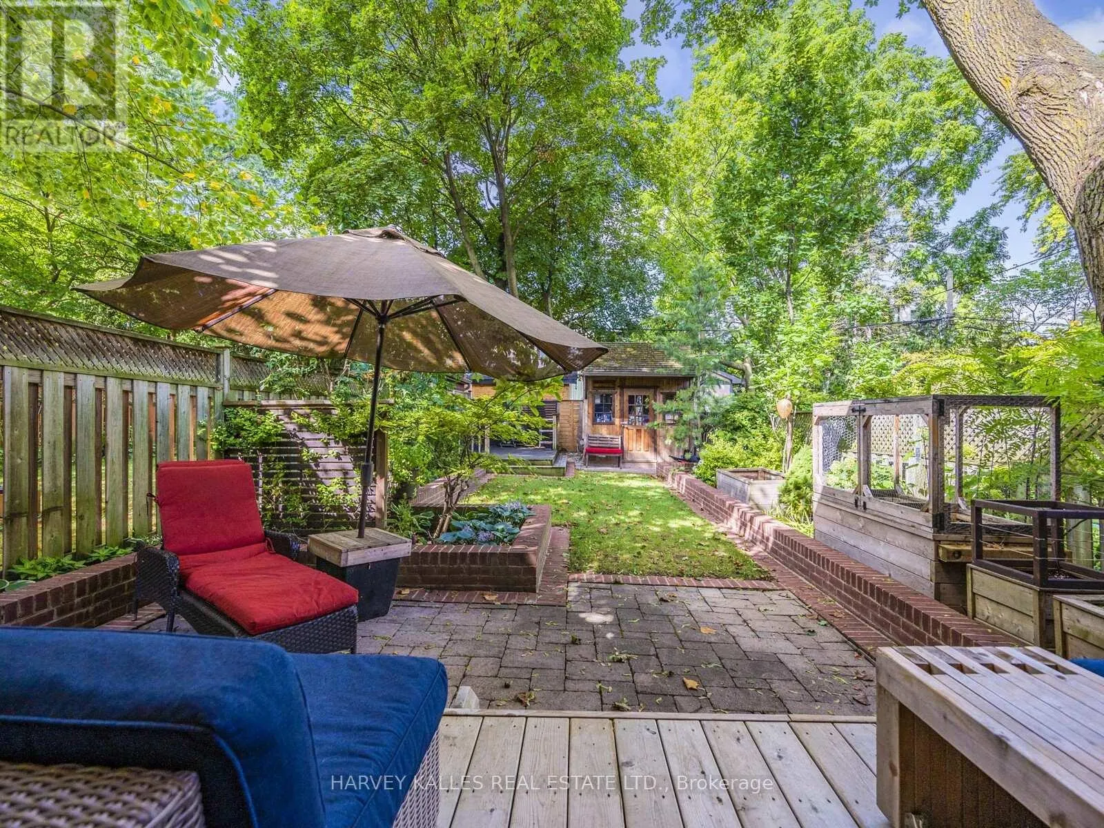 116 PINEWOOD AVENUE