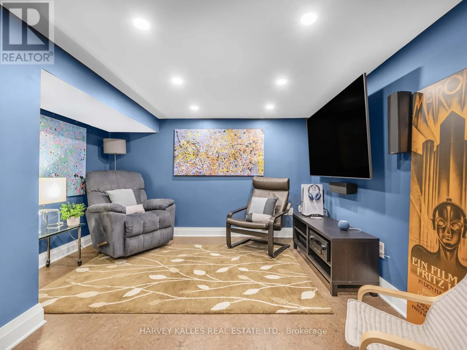 116 PINEWOOD AVENUE
