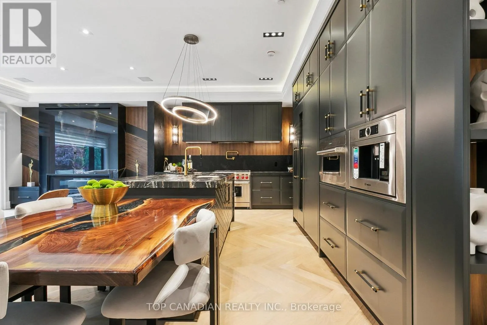 12 OTTER CRESCENT