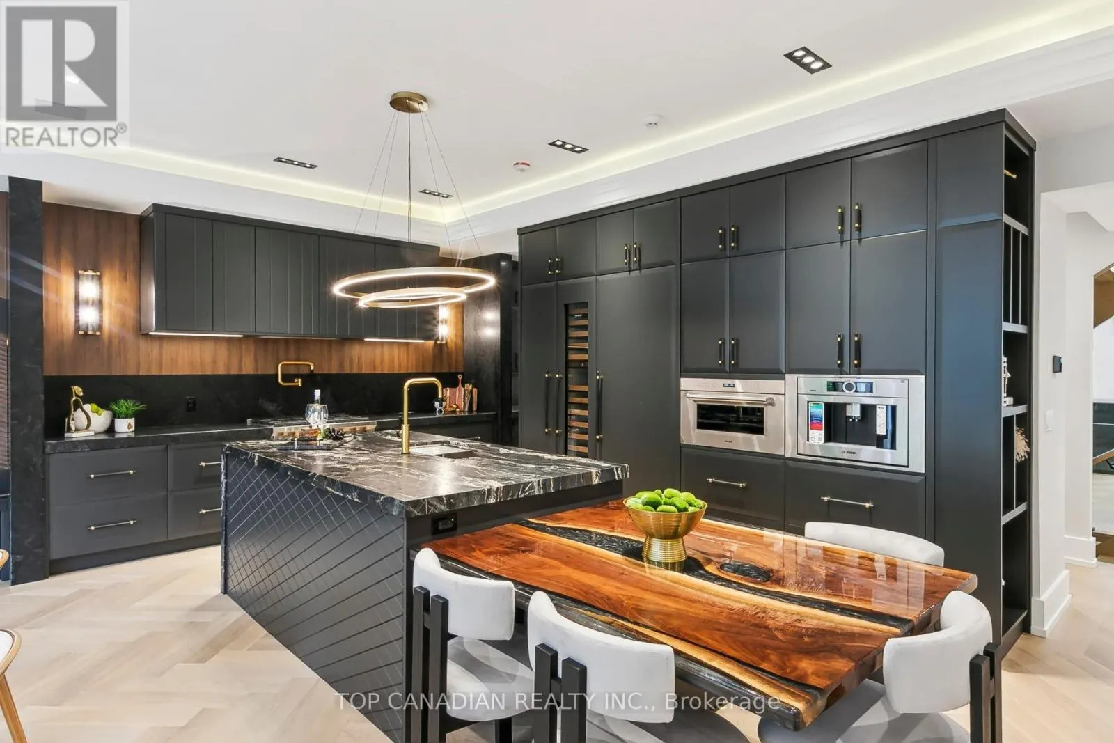 12 OTTER CRESCENT