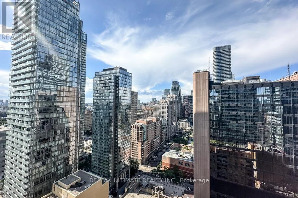 1010 - 25 GRENVILLE STREET