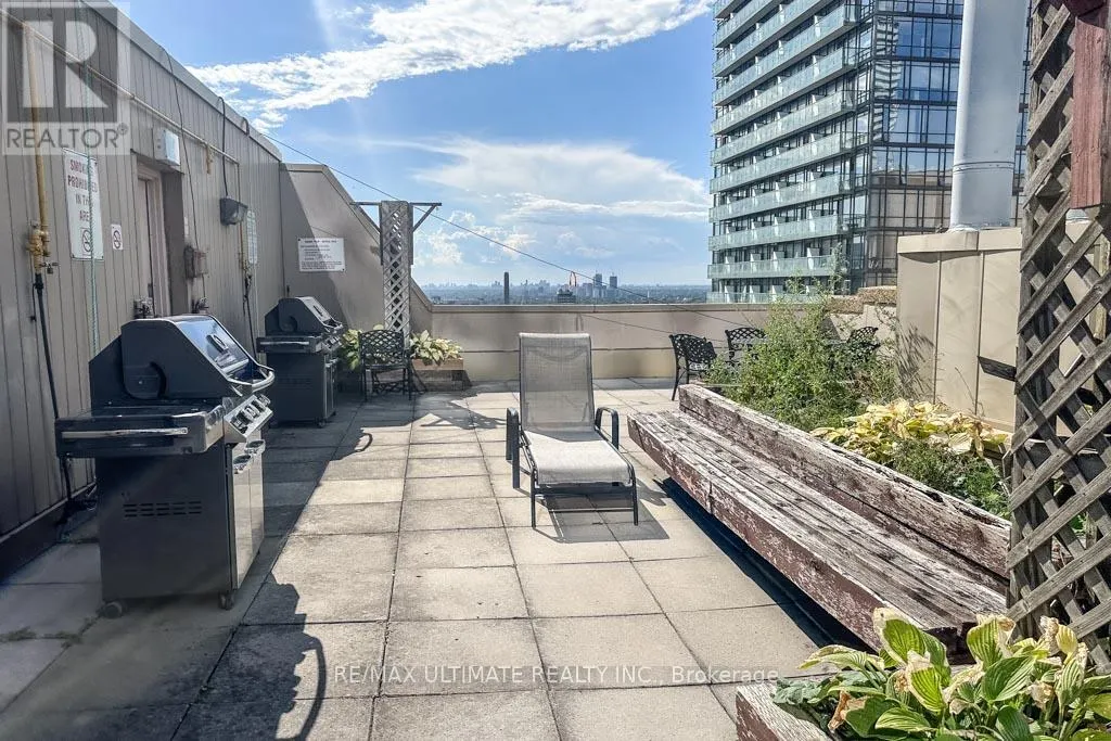 1010 - 25 GRENVILLE STREET