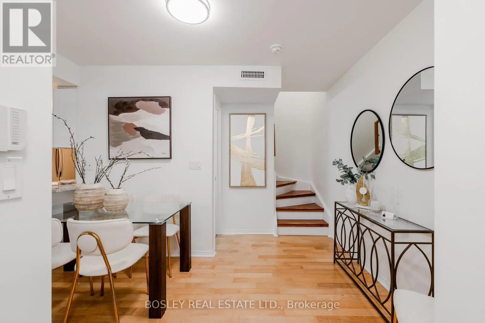 5 - 83 LILLIAN STREET W