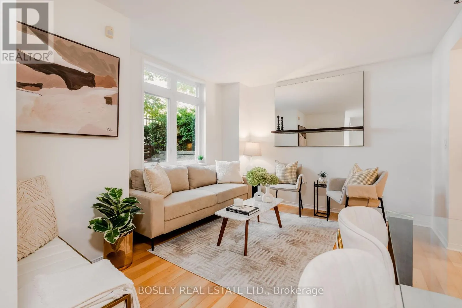 5 - 83 LILLIAN STREET W