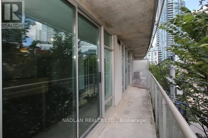 305 - 650 QUEENS QUAY W