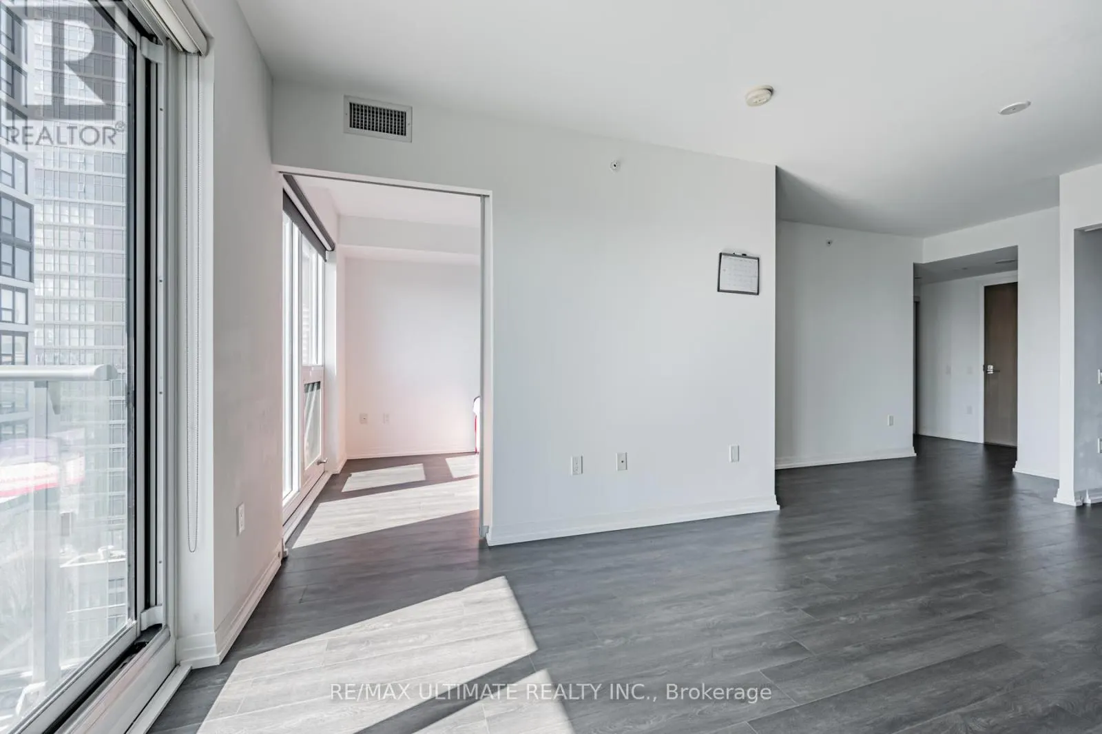 1518 - 251 JARVIS STREET