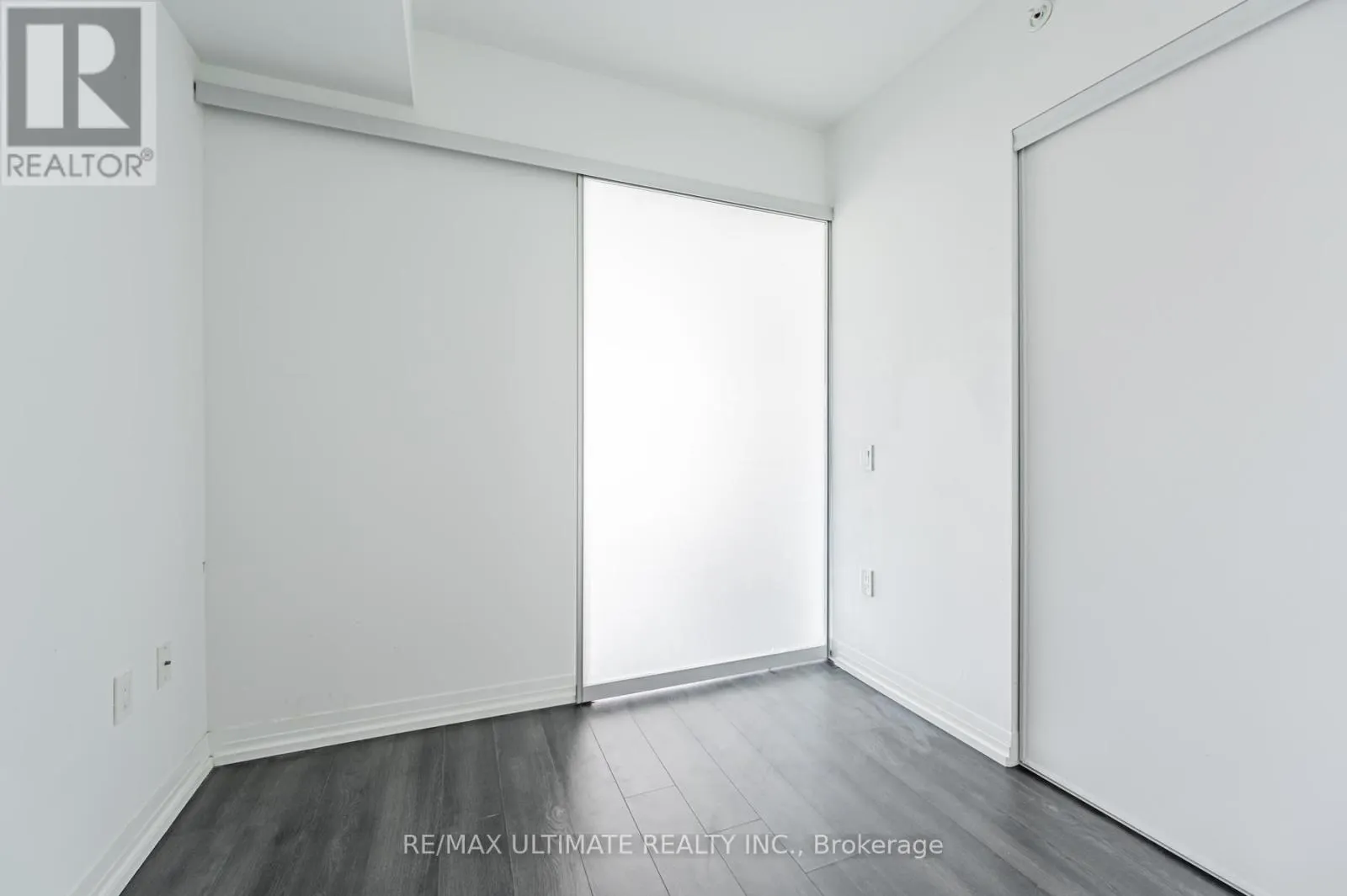 1518 - 251 JARVIS STREET