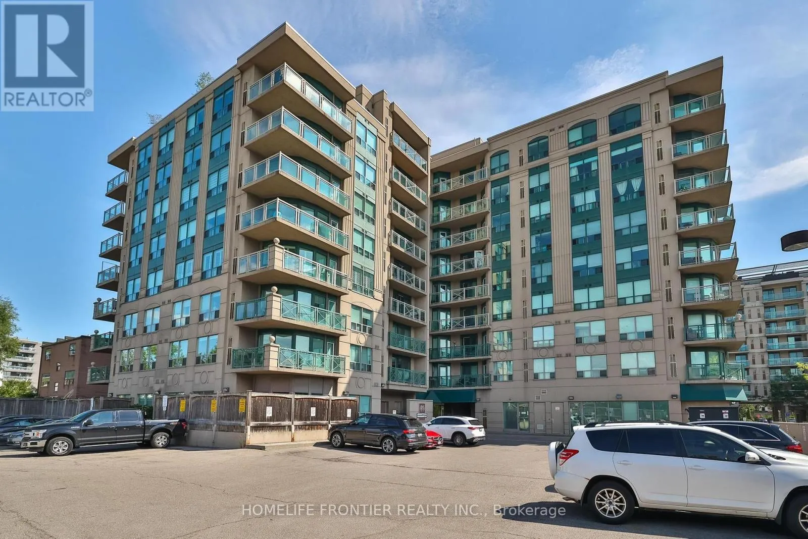 201 - 920 SHEPPARD AVENUE W