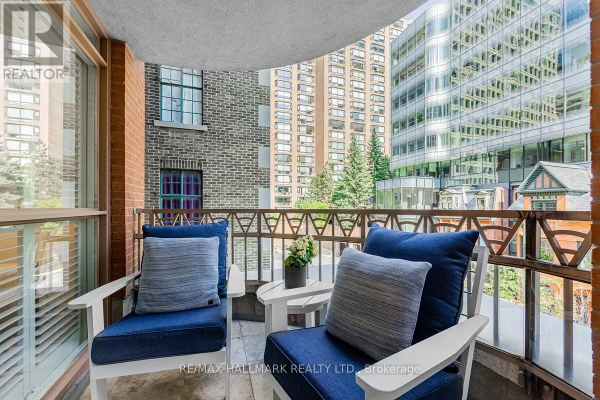 301 - 8 SULTAN STREET