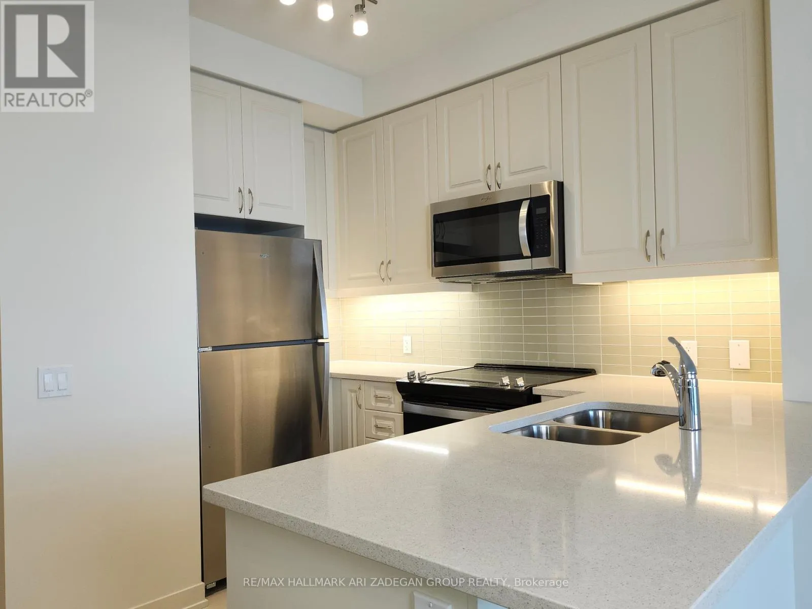 3102 - 4955 YONGE STREET