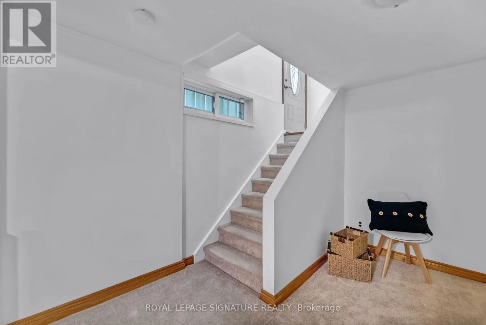 23 PALOMINO CRESCENT