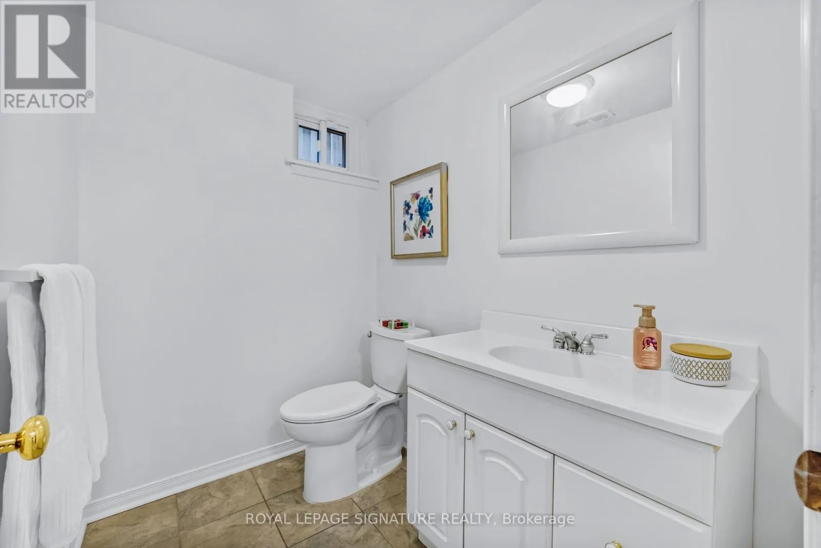 23 PALOMINO CRESCENT
