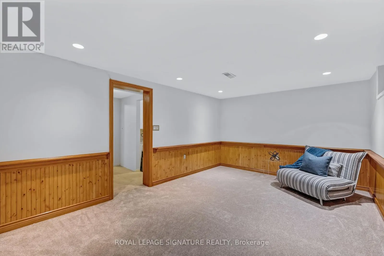 23 PALOMINO CRESCENT