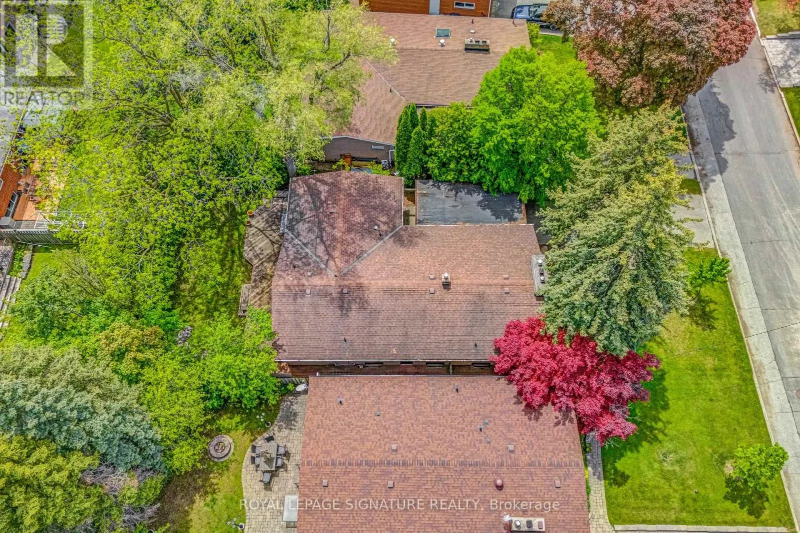 23 PALOMINO CRESCENT