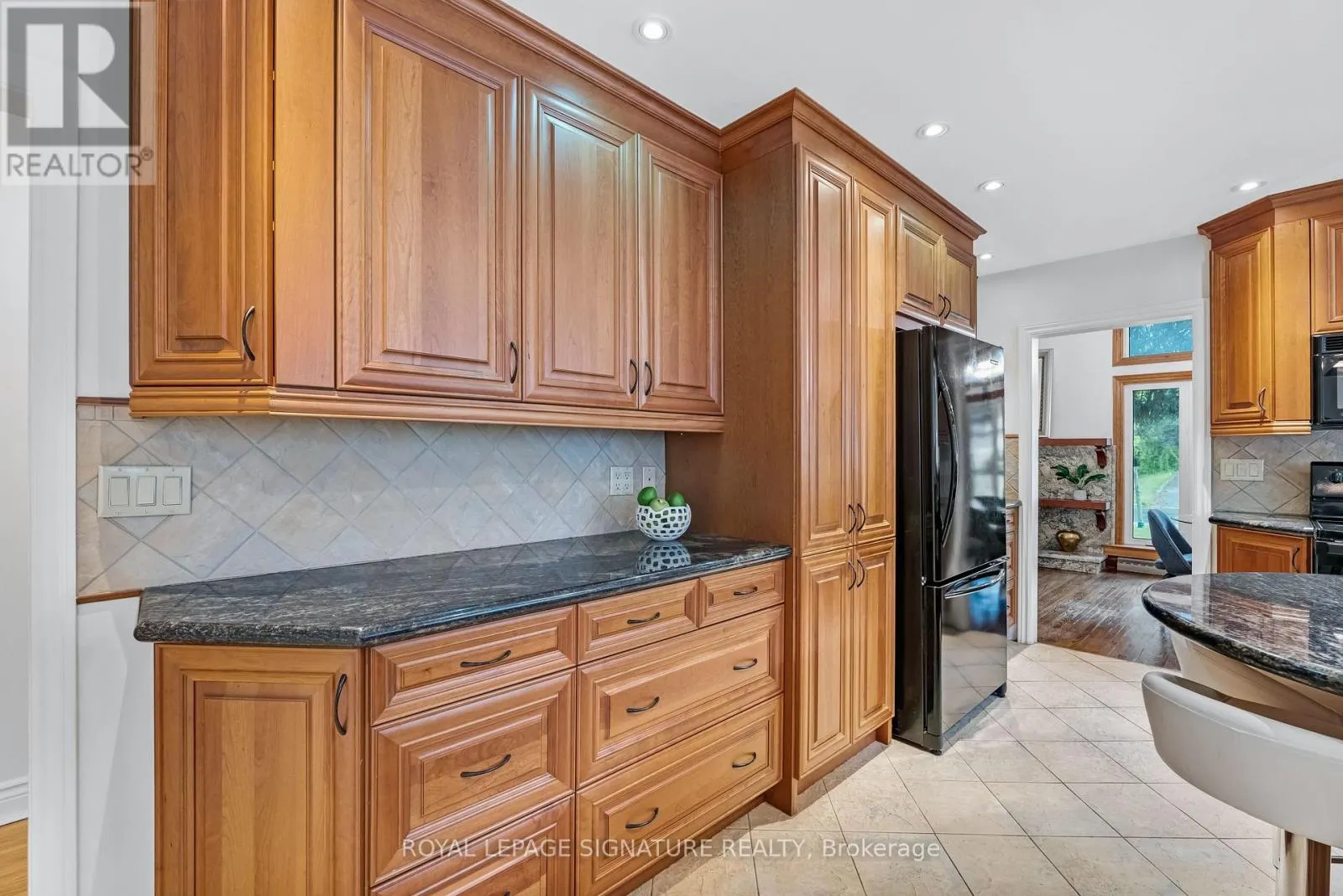 23 PALOMINO CRESCENT