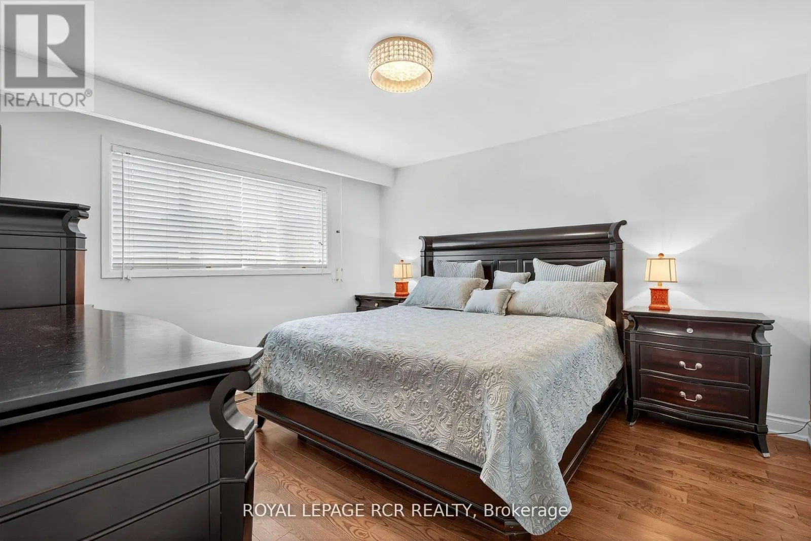 19 NAVAHO DRIVE