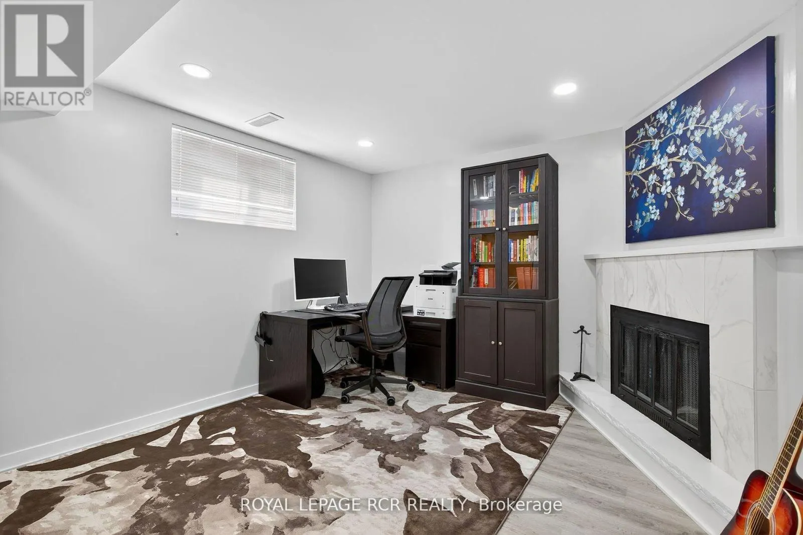 19 NAVAHO DRIVE