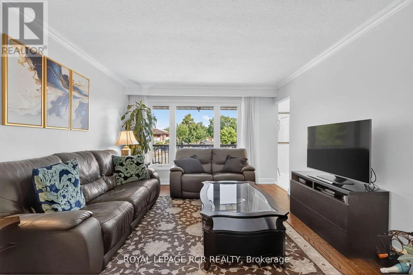 19 NAVAHO DRIVE