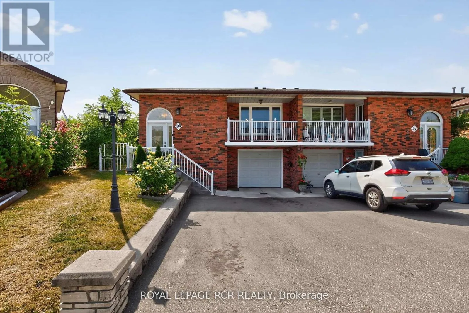 19 NAVAHO DRIVE