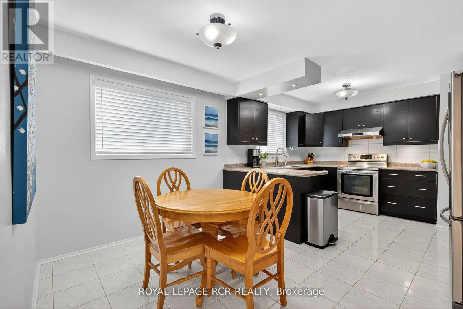 19 NAVAHO DRIVE