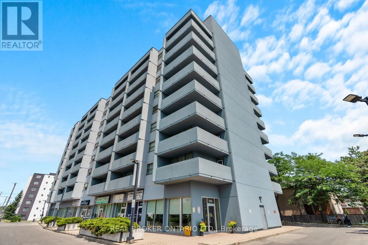 605 - 3555 BATHURST STREET