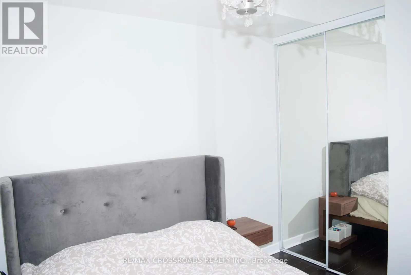 1108 - 85 BLOOR STREET E