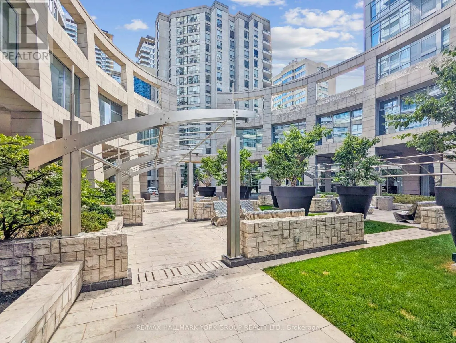 4505 - 2191 YONGE STREET