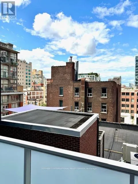 606 - 11 CHARLOTTE STREET