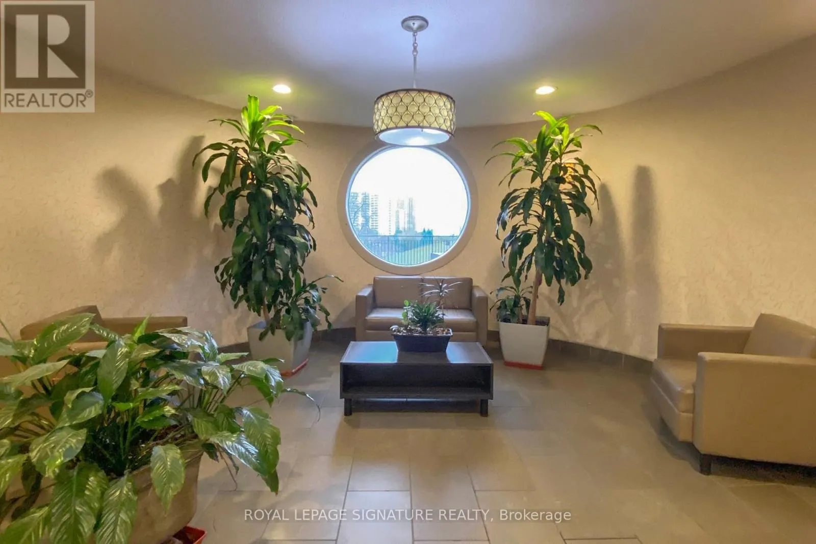 801 - 5 PARKWAY FOREST DRIVE