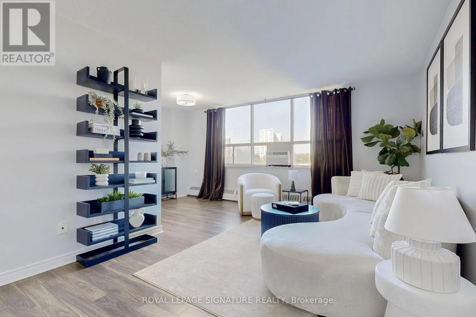801 - 5 PARKWAY FOREST DRIVE