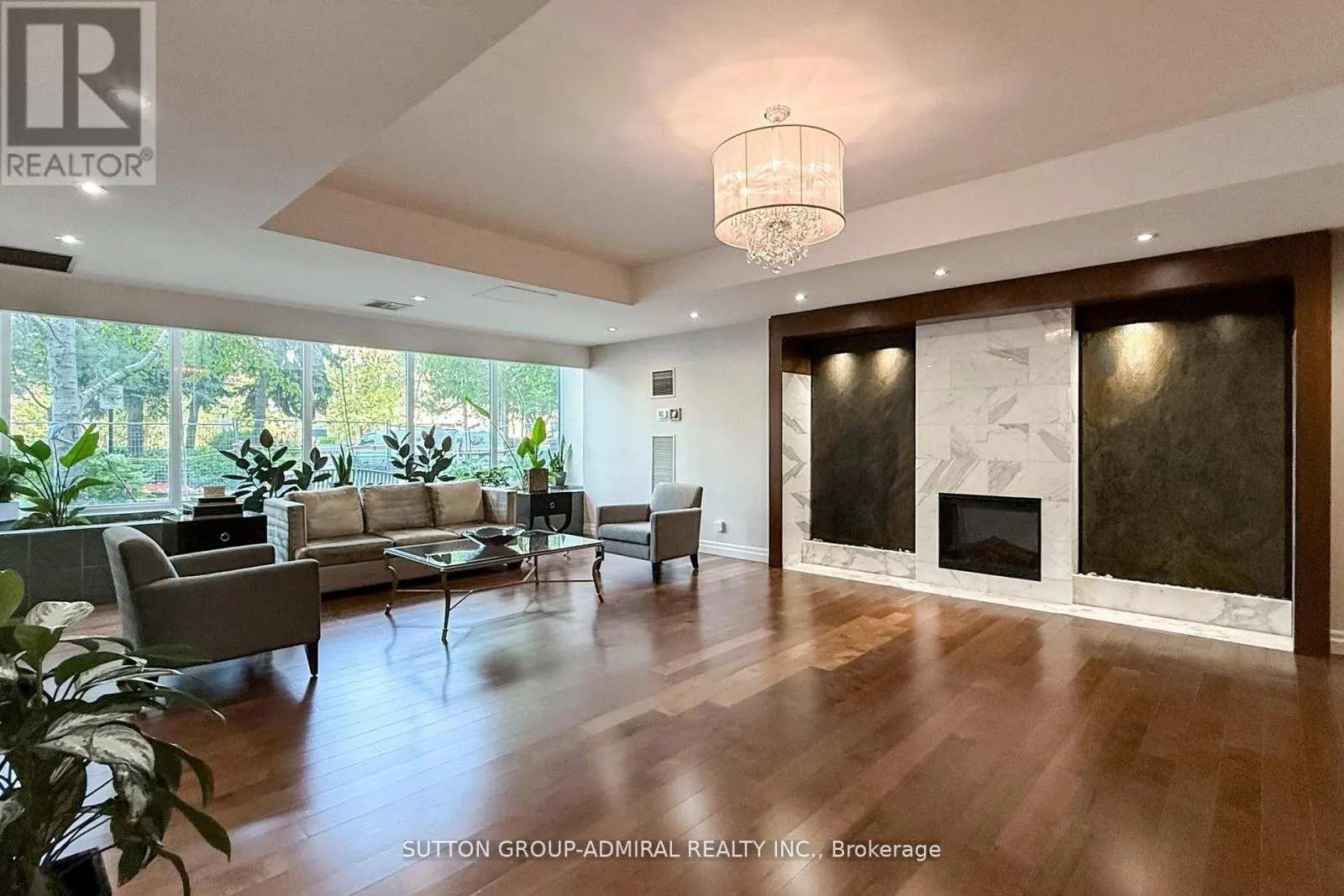 2009 - 65 SPRING GARDEN AVENUE