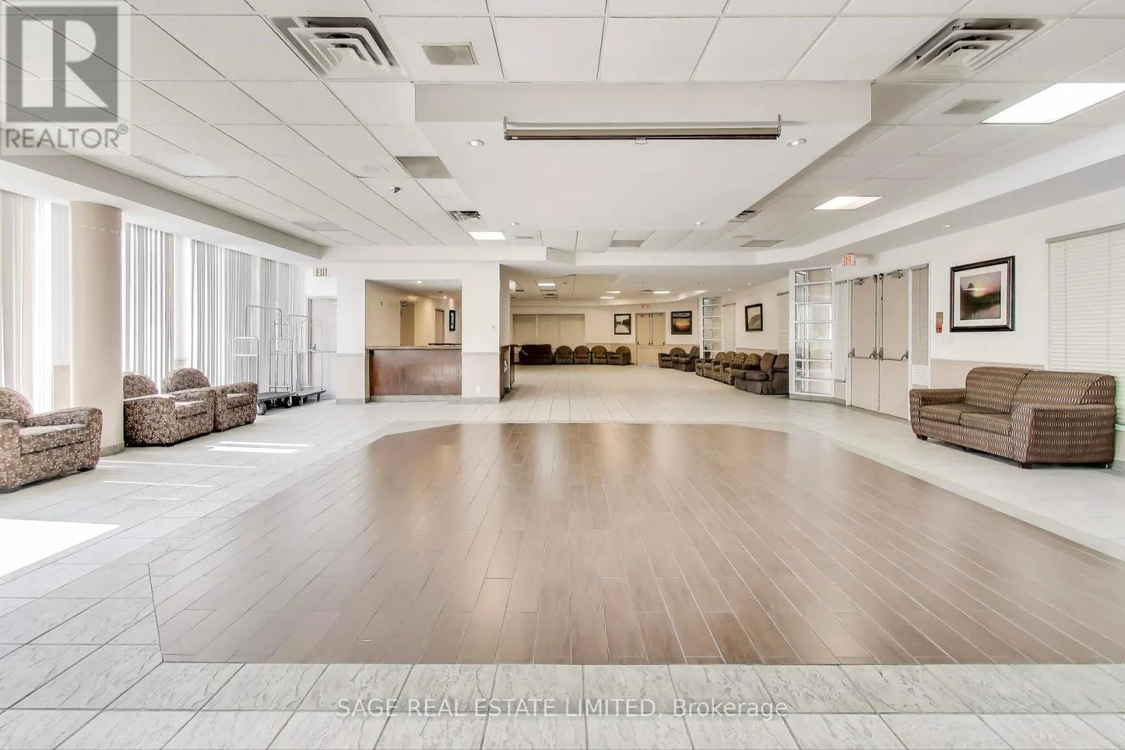 1201 - 5 CONCORDE PLACE