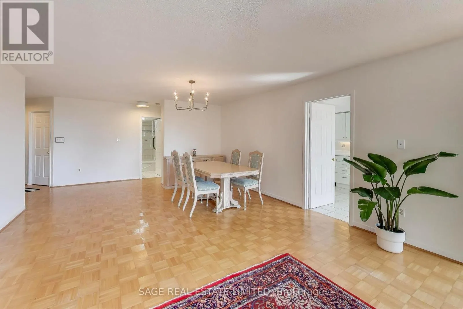 1201 - 5 CONCORDE PLACE