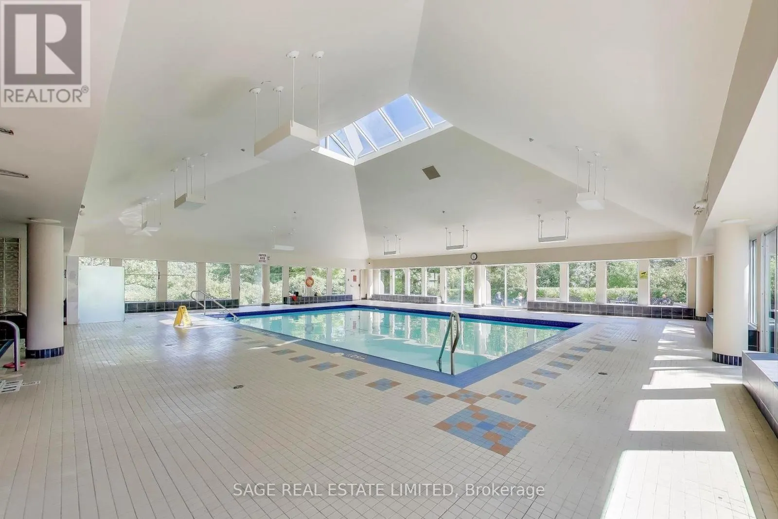 1201 - 5 CONCORDE PLACE