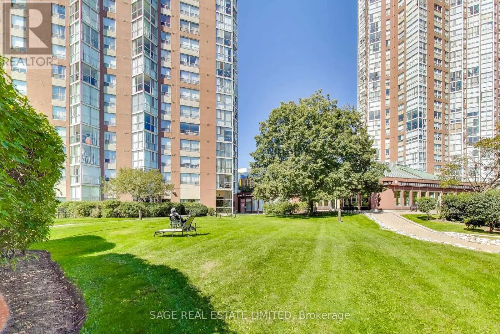 1201 - 5 CONCORDE PLACE