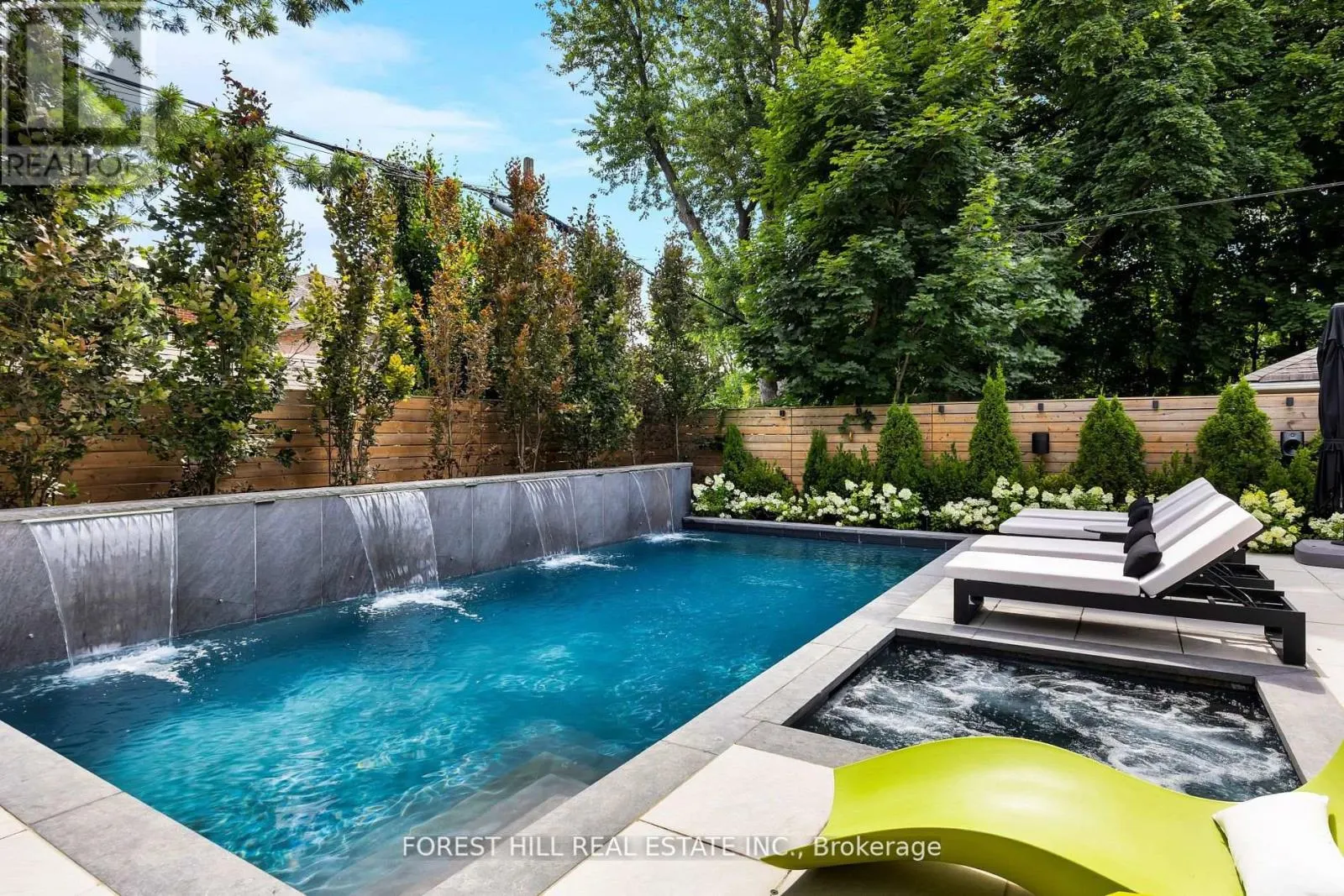 239 CORTLEIGH BOULEVARD