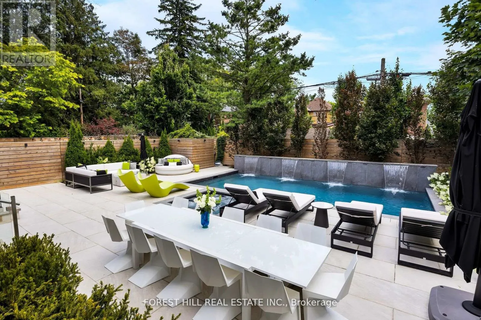 239 CORTLEIGH BOULEVARD
