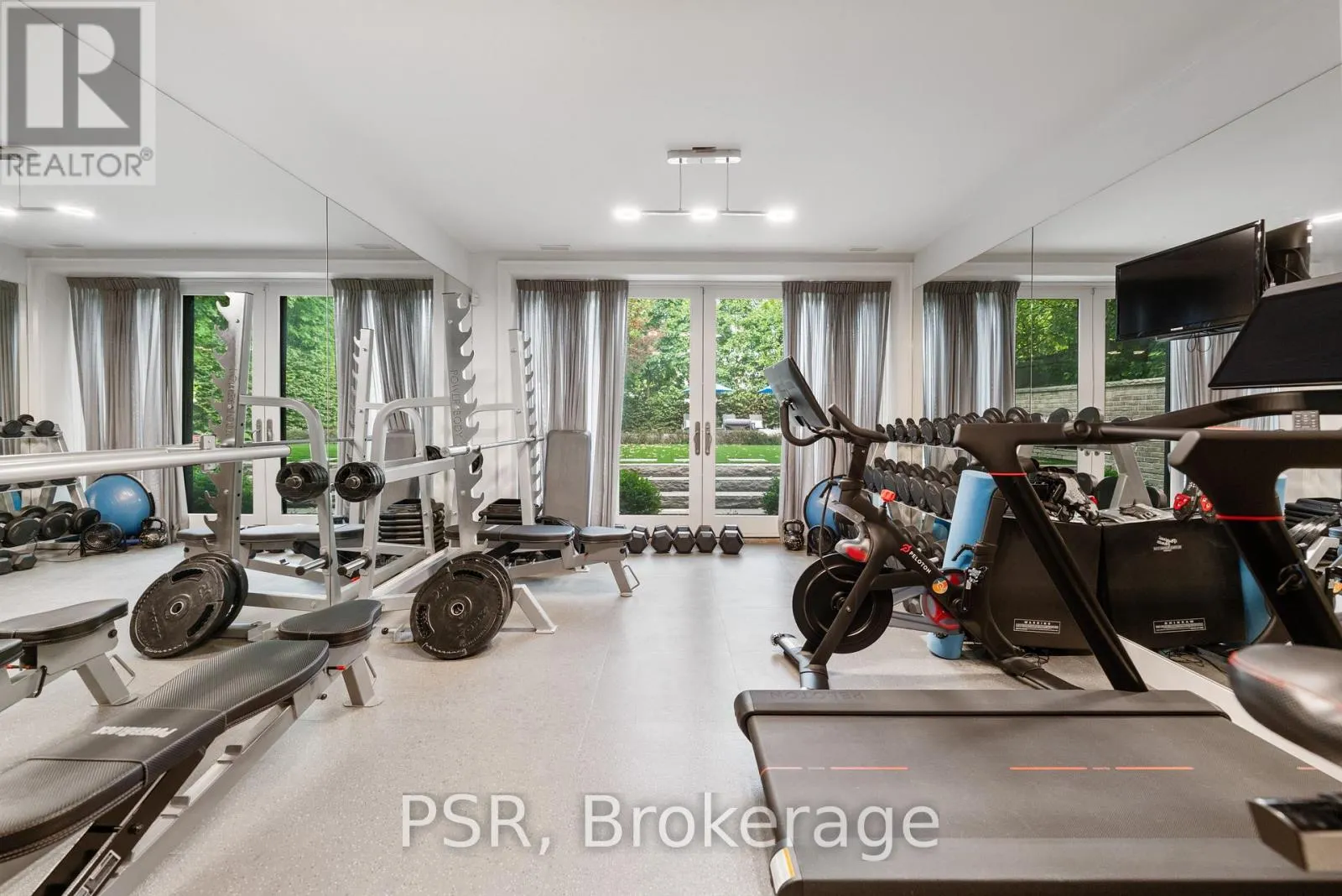 221 DUNVEGAN ROAD