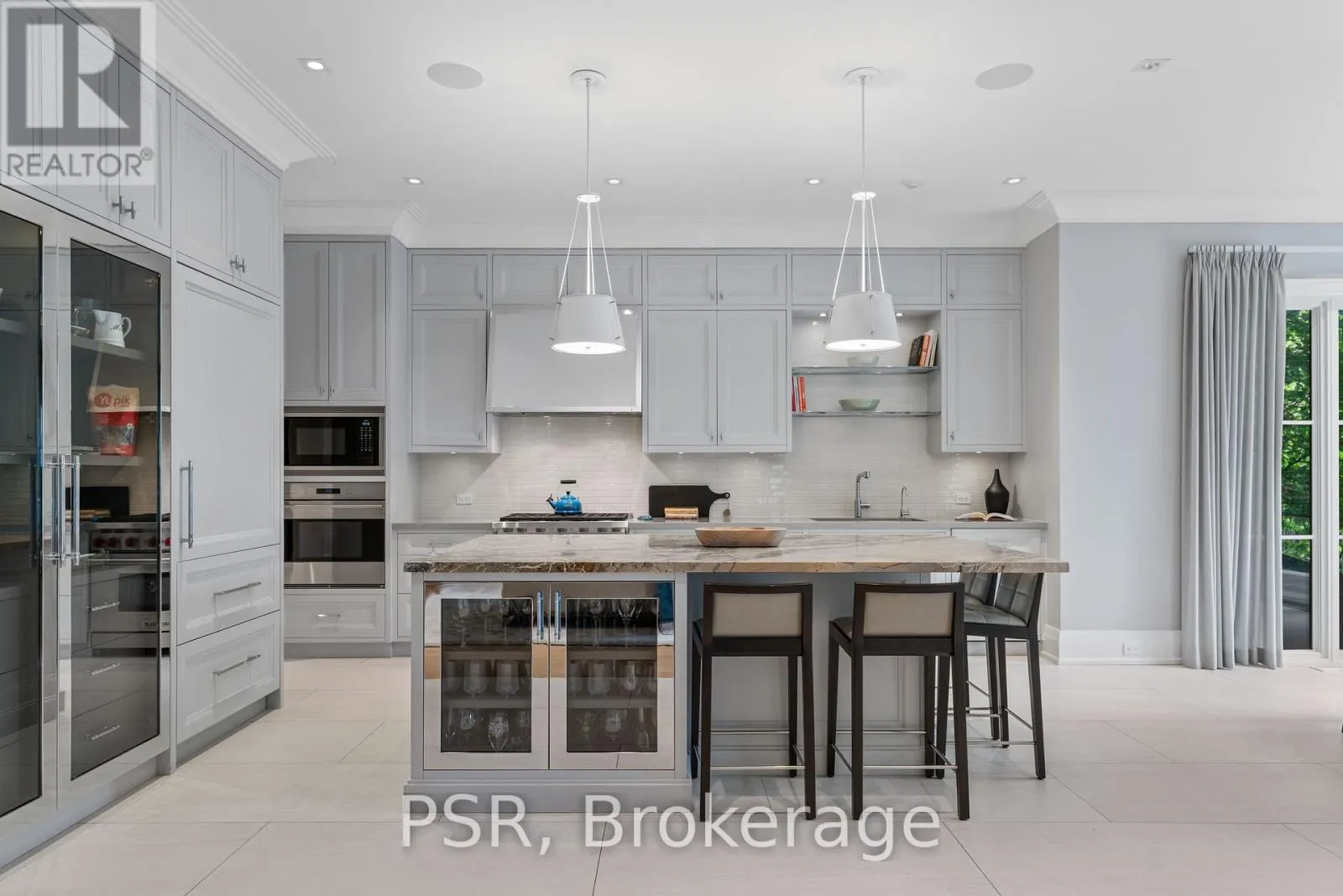 221 DUNVEGAN ROAD